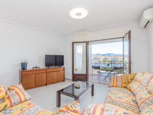 Apartment Sant Maurici-26 by Interhome