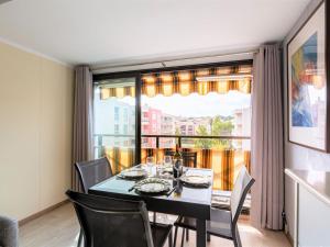 Apartment Les Coralines-5 by Interhome