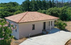 Maisons de vacances Beautiful Home In Taglio Isolaccio With Outdoor Swimming Pool, Wifi And 3 Bedrooms : photos des chambres