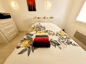 Appartements Le MyHolidee - Rue Pietonne - Plage a 200m : photos des chambres