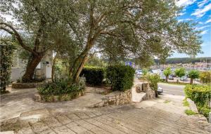 Nice Home In Rab With 1 Bedrooms And Wifi