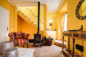 Casinha Canal - Beautifully restored Moroccan inspired townhouse in Lagos historic centre
