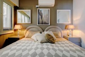 Apartment - Car included