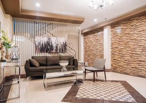 RedDoorz @ H.F. Golden Travellers Inn