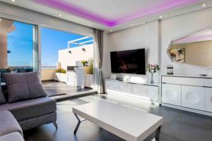 HigueronRentals La Orilla