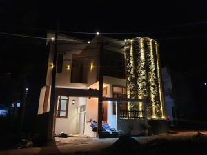 GAMPOLA Hazelton Square