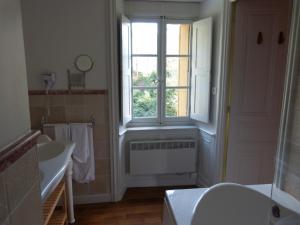 B&B / Chambres d'hotes Chateau d'Urbilhac : Chambre Double de Luxe