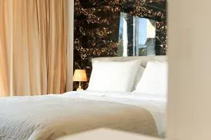 Rans Luxury Villas & Suites in Corfu with swimming pool - كومينو