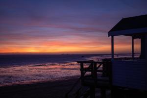 Thorpe Esplanade, Thorpe Bay, Essex, SS1 3BG, England.