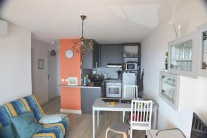 2 Piéces Clim Face a la plage vue Mer