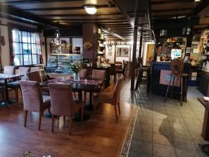 Cronins Guesthouse Bed & Breakfast