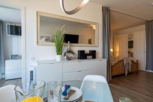 Strandhotel-Heiligenhafen-Wohnung-125-Typ-II-Meerblick-im-Strandhotel