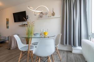 Strandhotel-Heiligenhafen-Wohnung-125-Typ-II-Meerblick-im-Strandhotel