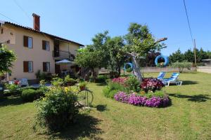 Apartment Fero with beautiful garden