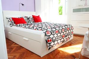 Apartments and Rooms Denoble
