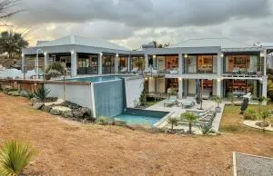 Villa Azurela - 萨莱比梅