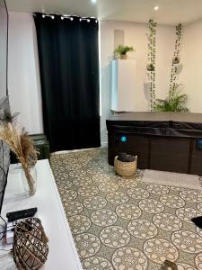Appartements COSYFULL Rouen centre JACUZZI : photos des chambres