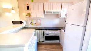 VACAY Apartamento Ibiza, piscina y relax! en la Costa brava, LEscala!