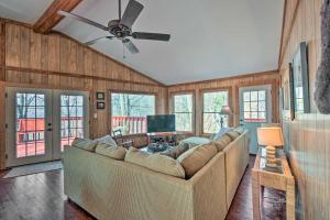 Rustic Ranger Cabin with Amazing Mountain Views