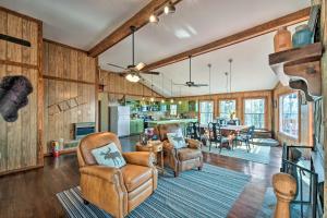 Rustic Ranger Cabin with Amazing Mountain Views