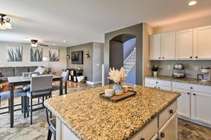 Avondale Oasis with Pool 5 Mi to State Farm Stadium