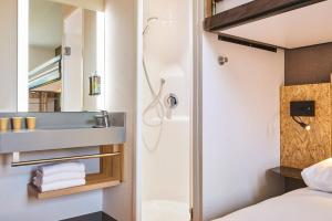 Hotels ibis Budget Paris Nord 18eme : Chambre Double Standard avec Lits Superposés