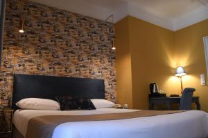 Hotels Le Moulin Des Ruats : photos des chambres