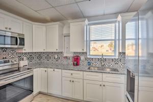 Serene Daytona Beach House with Private Yard!
