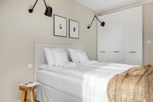 Live & Travel Old Town Apartments