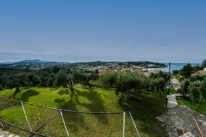 Elaionas Holiday Home studios and apartments