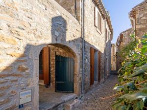 Maisons de vacances Modern Holiday Home in Minerve with Private Courtyard : photos des chambres