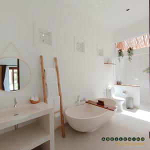 CASA LUWIH Newly Renovated 2BR Villa with Private Pool in Seminyak