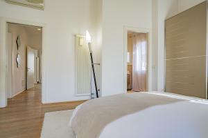 Colleoni Apartment with 2 Superb Terraces