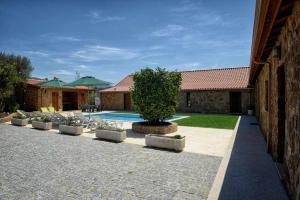 Casa do Tanque (Camélias de Basto)