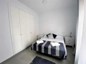 Roses Casc Antic SL Sant Elm 3