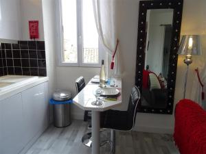 Apartment Rue St Antoine