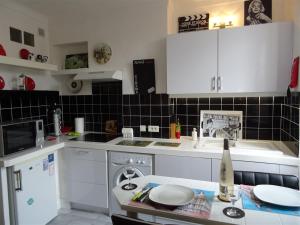 Apartment Rue St Antoine