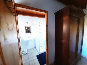 Maisons de vacances ⁂⁂ GITE LES HERABLES [CLEDICIHOME] Gite de charme // JACCUZI // SALLE DE JEUX ⁂⁂ : photos des chambres