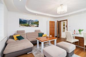 Mountain View Apartment Krupówki by Renters