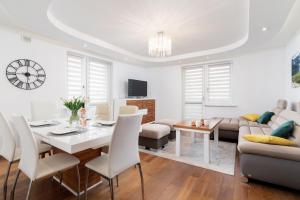 Mountain View Apartment Zborowskiego Krupówki by Noclegi Renters