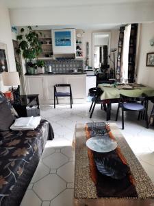 Appartements Appartement de charme sur le Port de Marseillan : photos des chambres