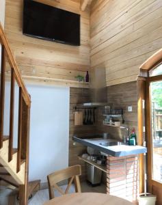 La cabana - Els Apartaments del bosc