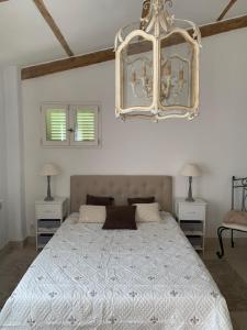 B&B / Chambres d'hotes le mas des roses 1884 : Chambre Double Deluxe avec Balcon
