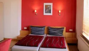 乌伯姆天鹅湖保护区膳食公寓旅馆 - 魏玛 乌伯姆天鹅湖保护区膳食公寓旅馆 - 魏玛