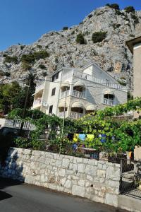 Appartement Apartments Villa WhiteHouse Omiš Kroatien