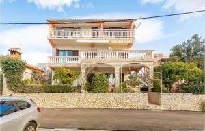 1 Bedroom Nice Apartment In Kozino