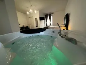 Habitat Luxury Suites - Merrone