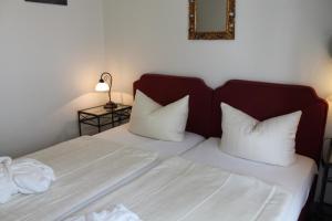 Small Twin Room room in Hotel Müller Köln