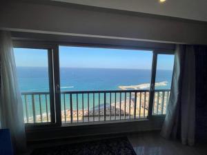 Amazing sea view Penthouse Apartment in Pyramids Porto El-Sokhna