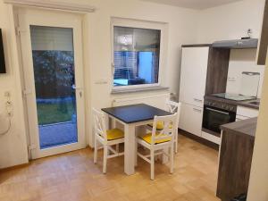 37m2 - 2 Zimmer - E-Ladestation - super Bad - Terrasse